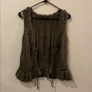 Knit vest